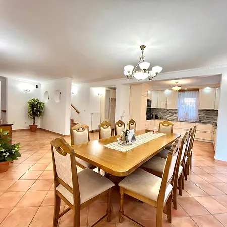 Grande Maison Contemporaine 别墅 *