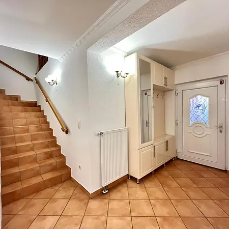 Grande Maison Contemporaine 别墅 *